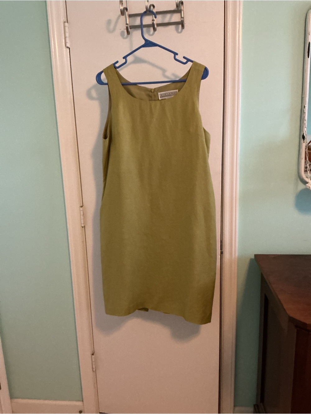 Jessica Howard Olive Green Sleeveless Shift Dress